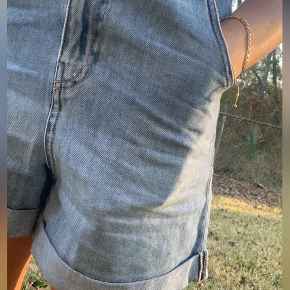 H&M High Rise Denim Shorts - Picture 12 of 15